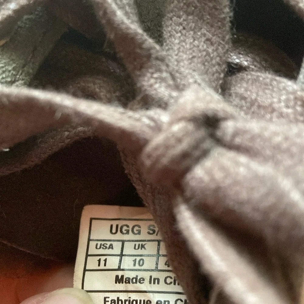 Men’s M Roxford brown converese like sneakers, size 11 with Sherpa inside